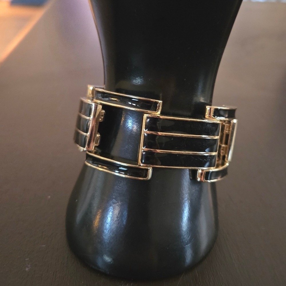Trina Turk Black Enamel Gold Tone Art Deco Geometric‎ Link Bracelet Safety Chain